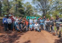 Dayana Pérez fortalece la campaña Reforestando Salvador Escalante junto a ejidatarios de Santa Rosa