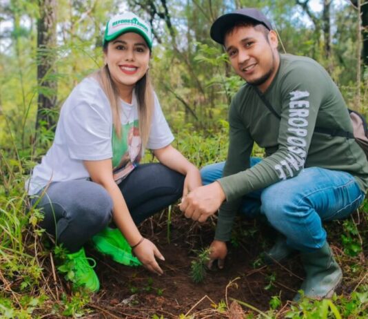 Dayana Pérez fortalece la reforestación en Agua Verde para proteger los bosques de Salvador Escalante