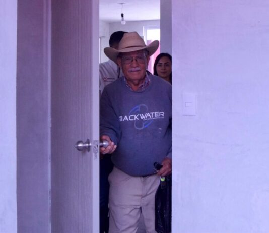 Más de 30 familias de Yurécuaro reciben las llaves de su nuevo hogar