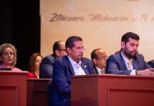 Que los modelos de autogobierno indígena sigan siendo un ejemplo para todas y todos: Conrado Paz, tras entrega de condecoración a comunidades mazahuas