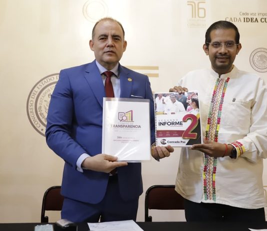 Conrado Paz hace entrega de su Segundo Informe de Actividades Legislativas