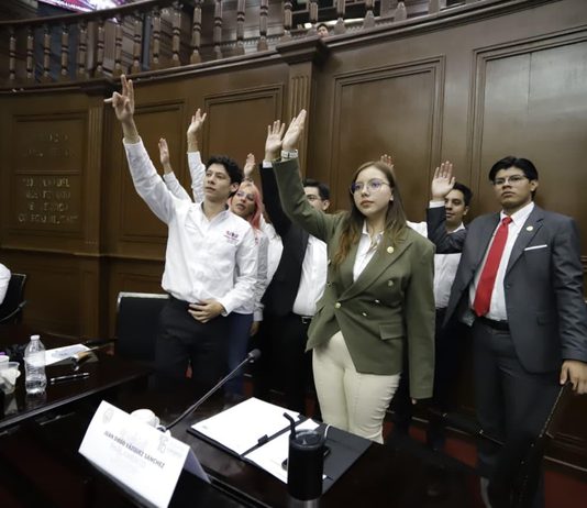 Jóvenes parlamentarios analizan, discuten y aprueban diversos dictámenes durante Sesión del Parlamento Juvenil Incluyente 2026
