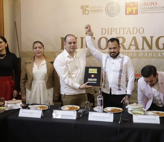 Hugo Rangel hace entrega de su Segundo Informe de Actividades Legislativas