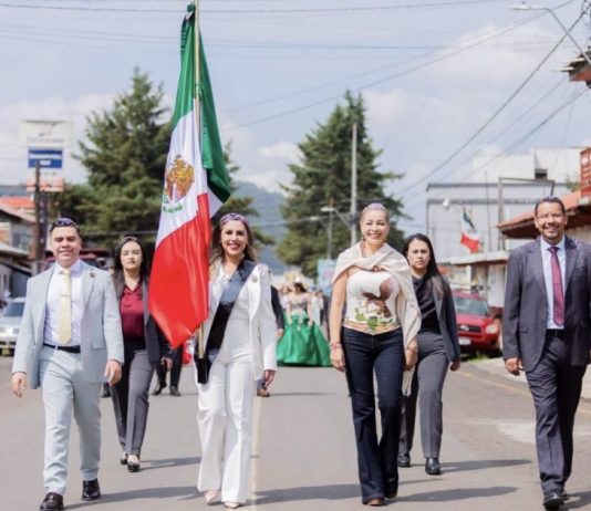 Salvador Escalante conmemora el 216 Aniversario del Inicio de la Independencia de México
