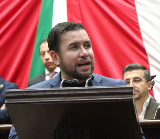 Dictamina la Comisión encabezada por Reyes Galindo garantizar la libertad sindical en Michoacán