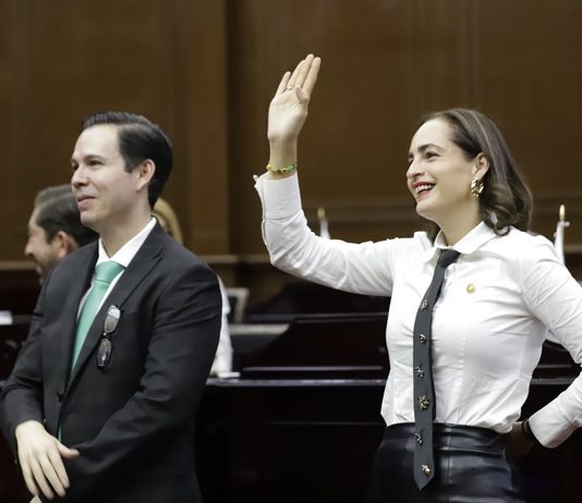 Presenta Sandra Arreola iniciativa para protección de animales comunitarios